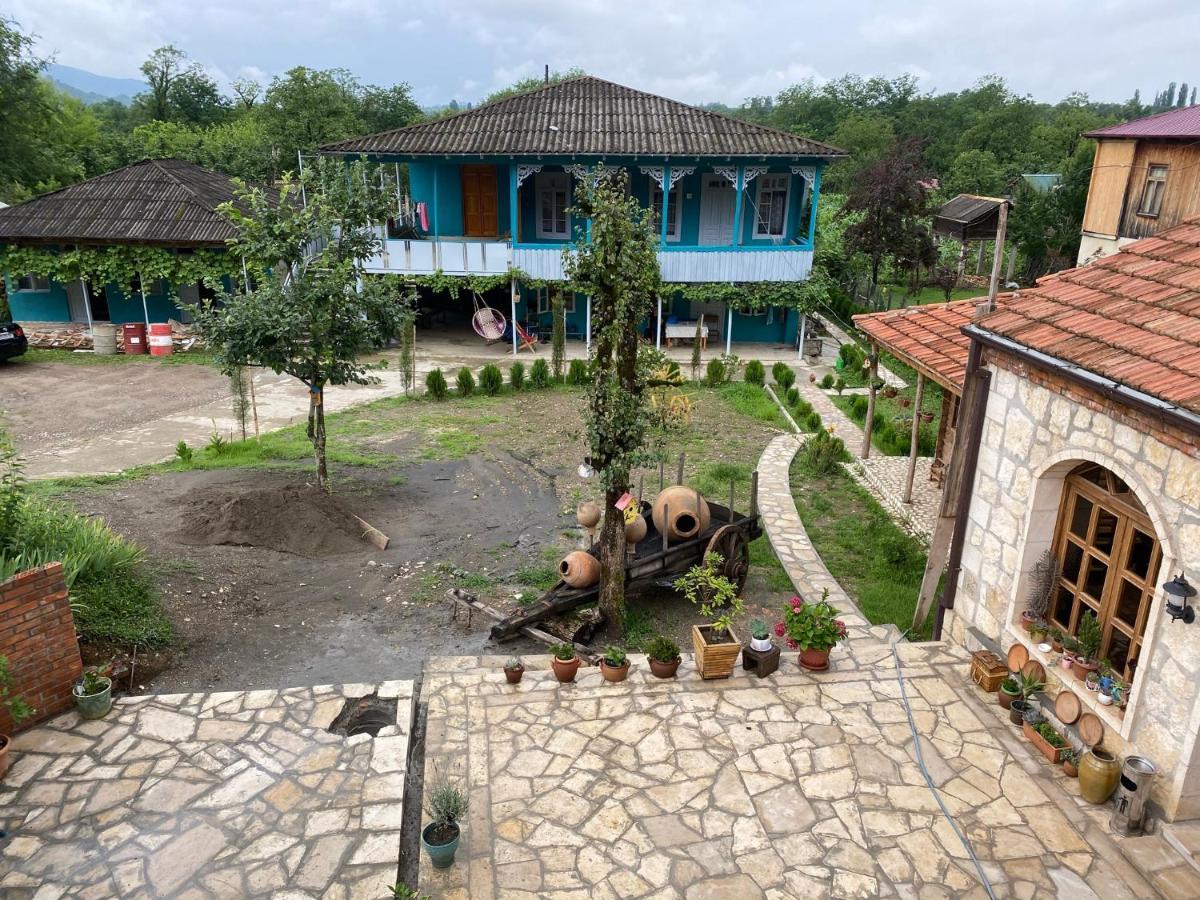 Odo'S Guest House มาร์ทวิลิ ภายนอก รูปภาพ