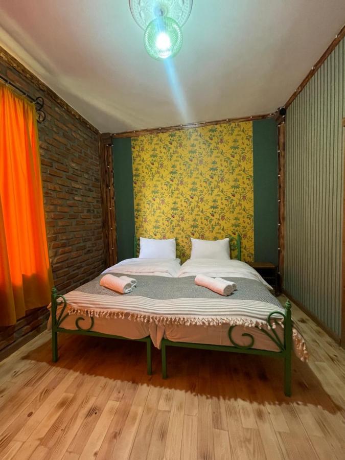 Odo'S Guest House มาร์ทวิลิ ภายนอก รูปภาพ