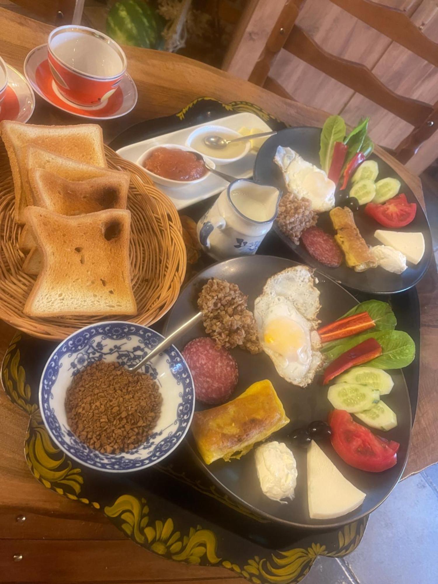 Odo'S Guest House มาร์ทวิลิ ภายนอก รูปภาพ
